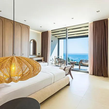 Villa Monkey Luxury Villa, Dhermi - Sea View, Jacuzzi, Free Parking And *