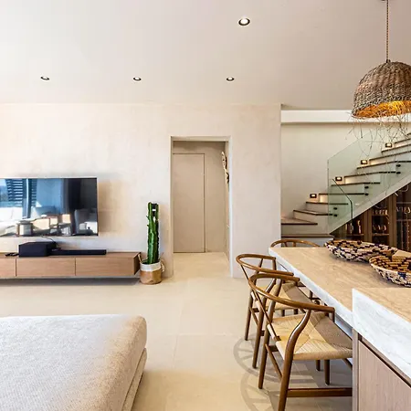 Monkey Luxury Villa, Dhermi - Sea View, Jacuzzi, Free Parking And Villa Gjilek