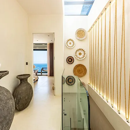 Monkey Luxury Villa, Dhermi - Sea View, Jacuzzi, Free Parking And Gjilek