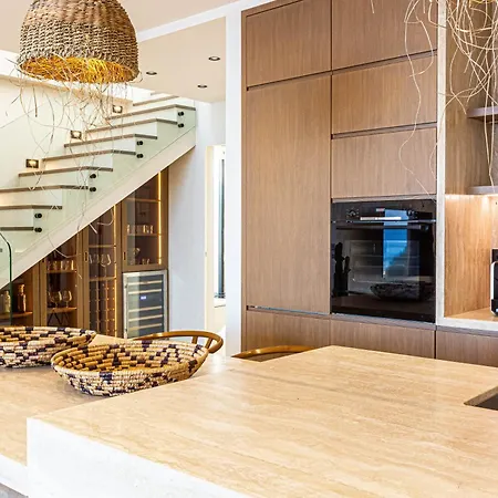 Monkey Luxury Villa, Dhermi - Sea View, Jacuzzi, Free Parking And Villa