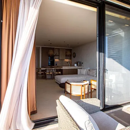 Monkey Luxury Villa, Dhermi - Sea View, Jacuzzi, Free Parking And Gjilek