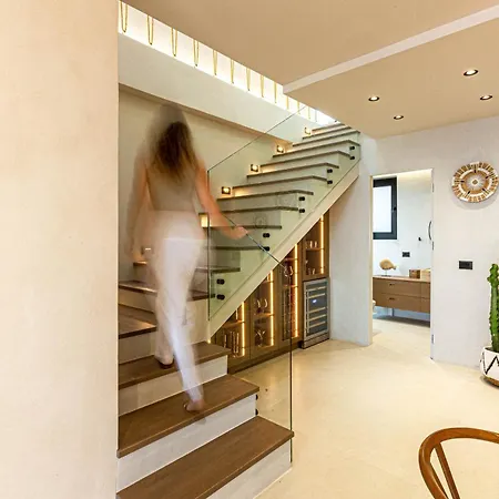 Monkey Luxury Villa, Dhermi - Sea View, Jacuzzi, Free Parking And *